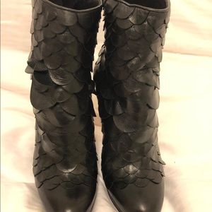 Red Bottom , Authentic Louboutin .